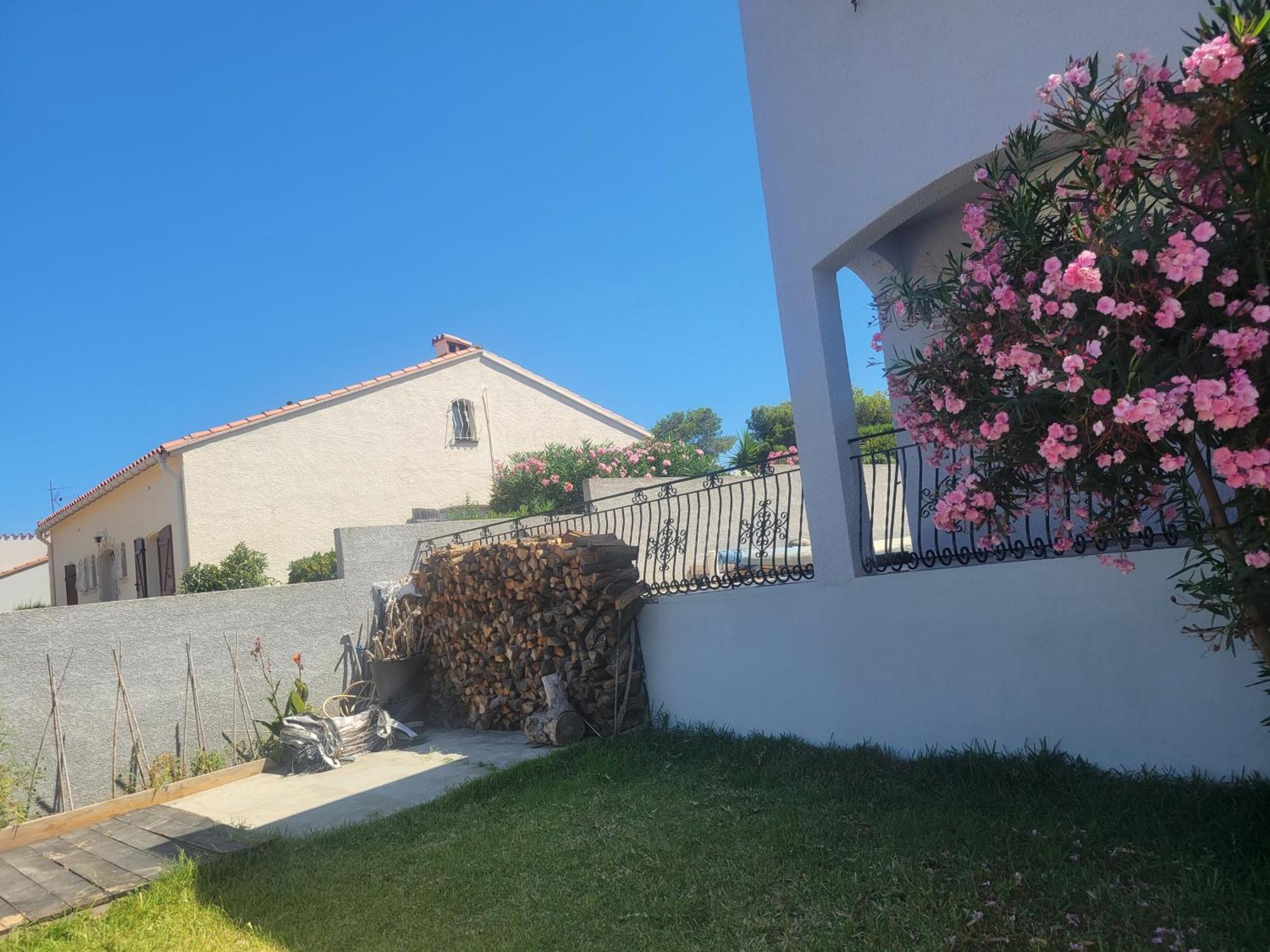Avec Piscine Villa *